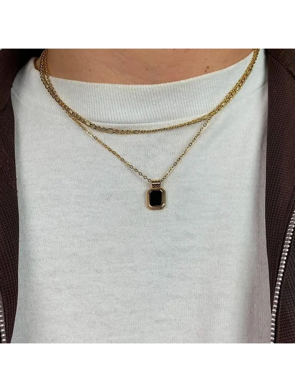 Vintage Style Classy Figaro Gold Chain Black jewel opal pendant necklace. Gold